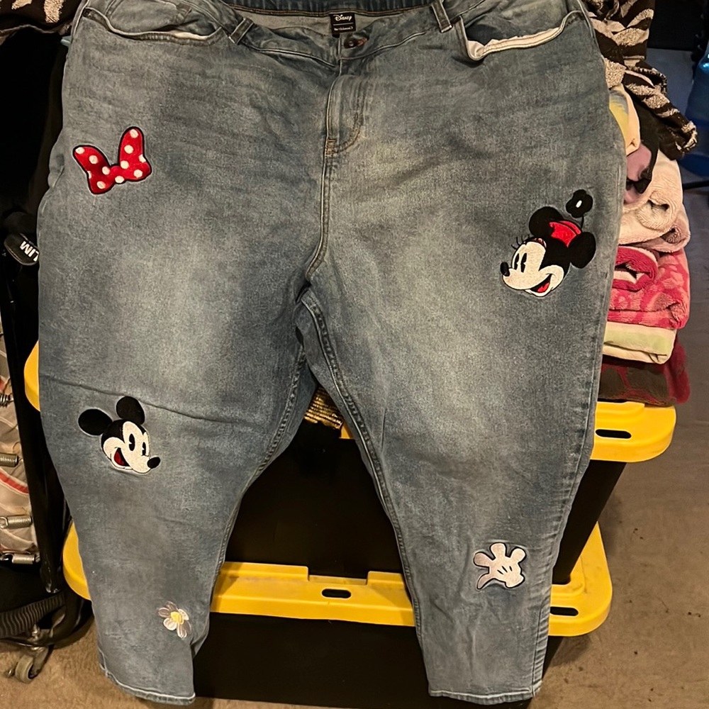 Plus Size Disney Mickey & Minnie Mouse Jeans. 👖Size 20. Very Cute for the Curvy